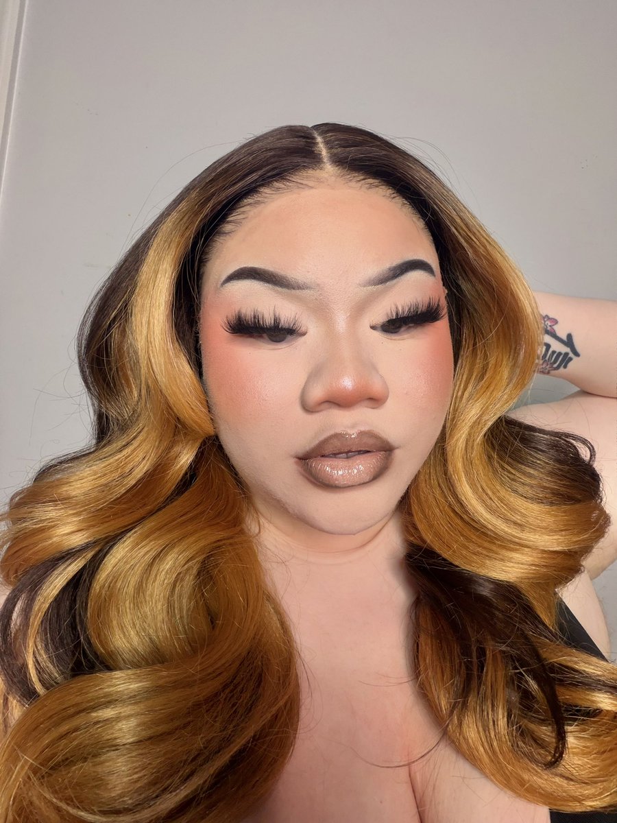 iamcelestynaa's tweet photo. Real Housewife Tynaa 💋 https://t.co/2L1KiO2QVP