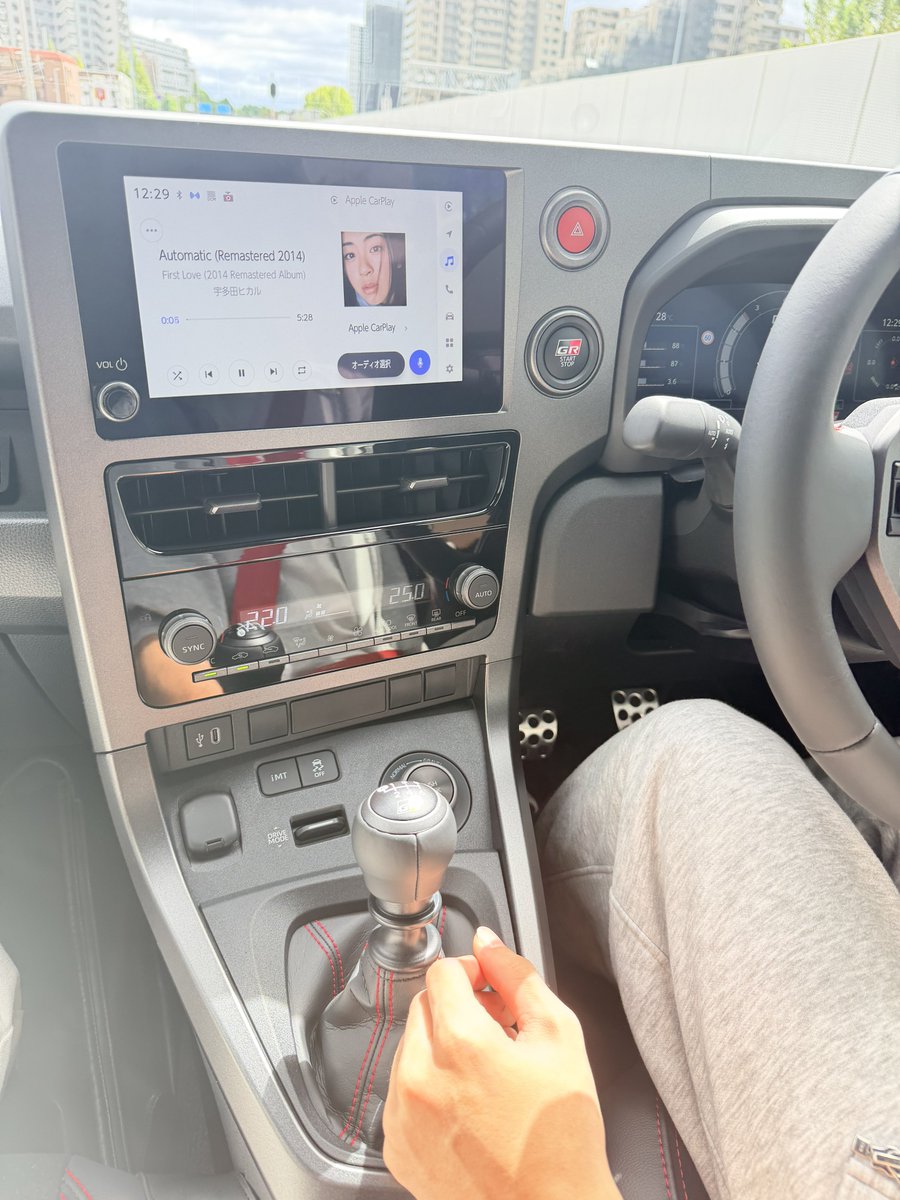 shamojikazeeee's tweet photo. ミッション達成:
MT車で宇多田ヒカルのAutomaticを流して懲役刑を食らう https://t.co/cxkbwqqkuG