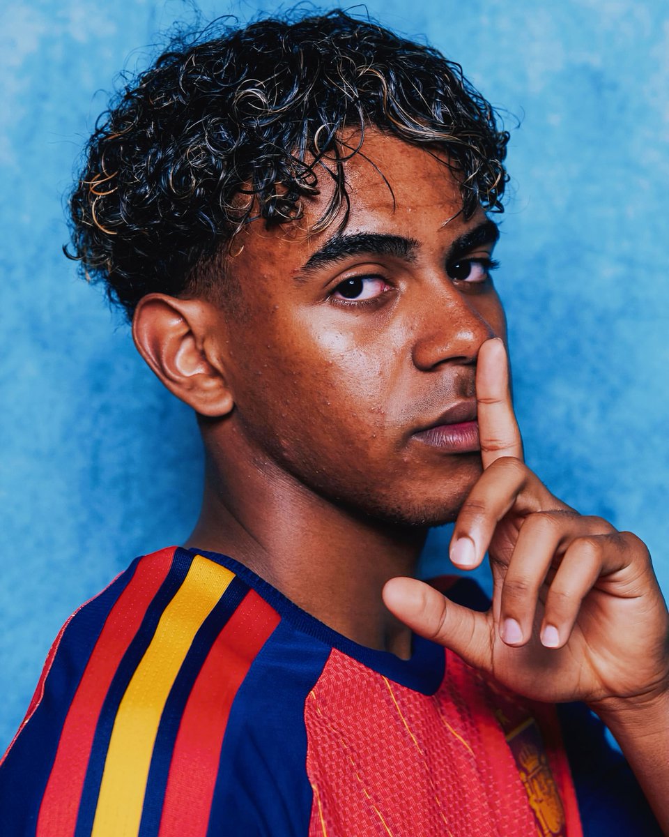 juniio1_'s tweet photo. 🇪🇸LAMINE YAMAL - ready for the WORLD 🌎🏆
@lamineyamal @sefutbol https://t.co/QzVyTbu2RF