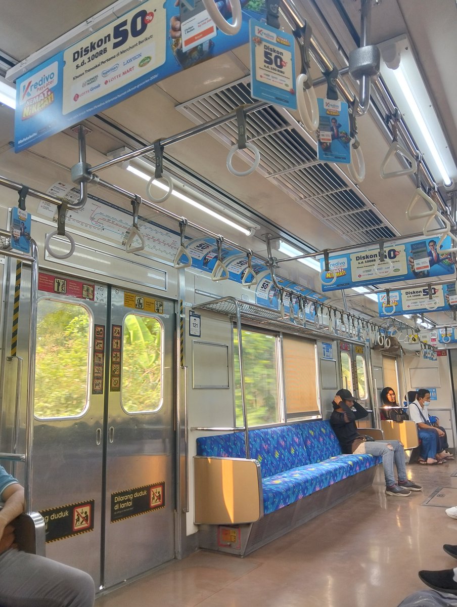 crrybabys_'s tweet photo. me and krl greenline against the world ^___^ https://t.co/6vApWYvCWl