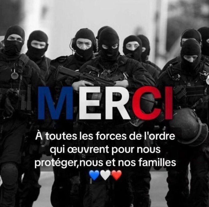 Davedchr's tweet photo. @ErsiliaSoudais @JLMelenchon @MathildePanot @BerengerCernon @ElisaMartinGre @KekeRachel @FranceInsoumise @FiAssemblee https://t.co/MbcVdJAroN