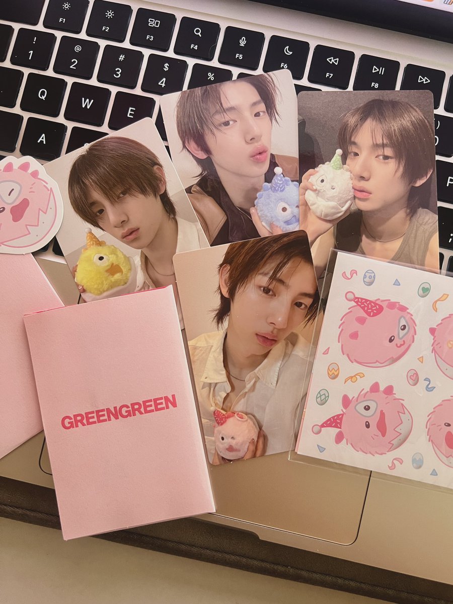 fejjura's tweet photo. jju’s poyoyoi pcs is so pretty im crying 😞 https://t.co/STP60yIil1