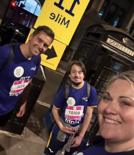 GeorgeFPLBanter's tweet photo. A weekend I won’t forget in a hurry !

1) bees battered Chelsea 
2) walked a marathon (some of it with @FPLFamily )
3) FPL green arrow  and 285k rank going into the 3 week break 💪⚽️

Life is good. Thank god for the FPL community and the wonderful people in it. 

#fpl #Fplcommunity #shinenightwalk