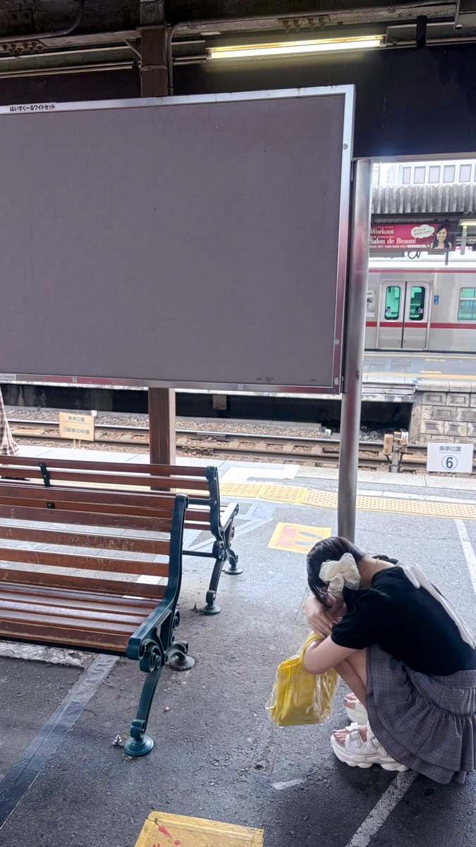 eic_hjm's tweet photo. 英智くんに会いに遠路はるばる東岡崎まで来たのに
私の確認ミスで昨日で広告終わりで絶望したので
誰か東岡崎行った方で英智くんの画像貸してくれる人いませんか😭😭😭😭😭😭
せめて合成したい https://t.co/LkrjztPs0k