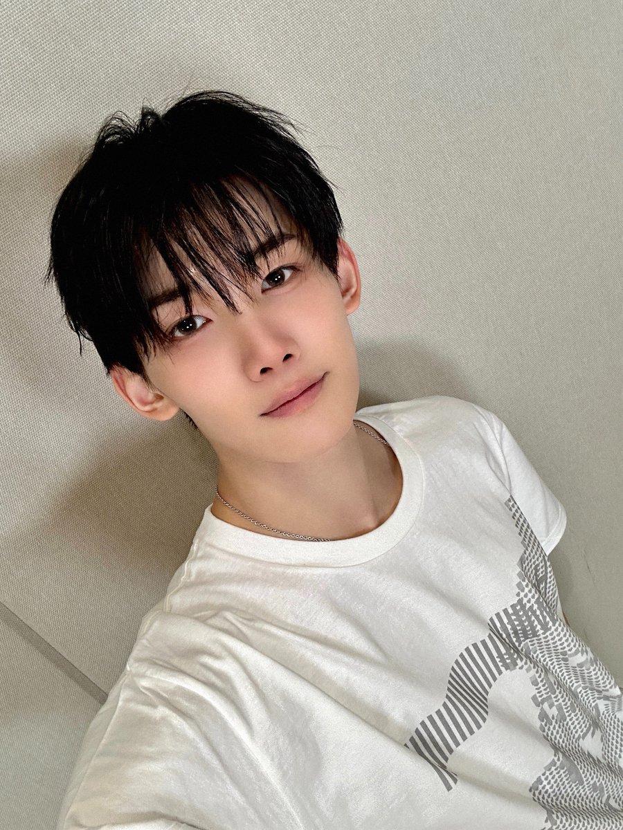 andTEAMofficial's tweet photo. Wolf's Love T-Shirts🌹

#NICHOLAS #YUMA #JO
#andTEAM_MarkonMe https://t.co/oayvwdBOgy