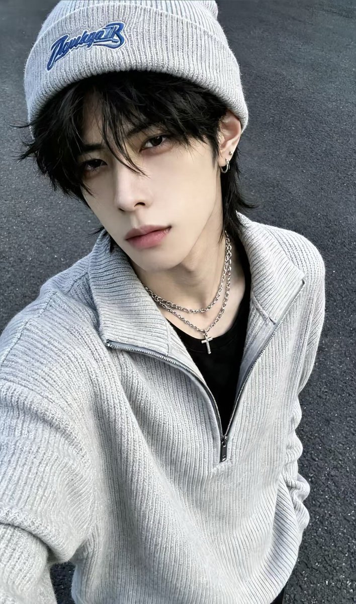 bouncing0124's tweet photo. 会想了解我吗？会愿意和我分享生活中的快乐吗 https://t.co/SH0SNUJVt3