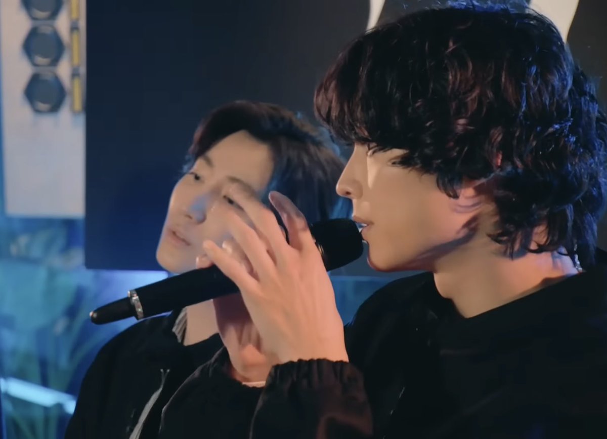 hkptom's tweet photo. 今世紀最大の突然変異ってくらいにお前は美しい

by 野田洋次郎 feat.おれ https://t.co/mDXI45YGbS