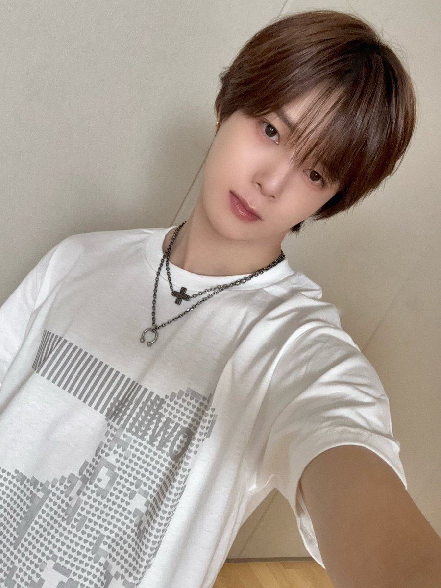 andTEAMofficial's tweet photo. Wolf's Love T-Shirts🐺

#EJ #FUMA #K 
#andTEAM_MarkonMe https://t.co/h4I7tGhLum