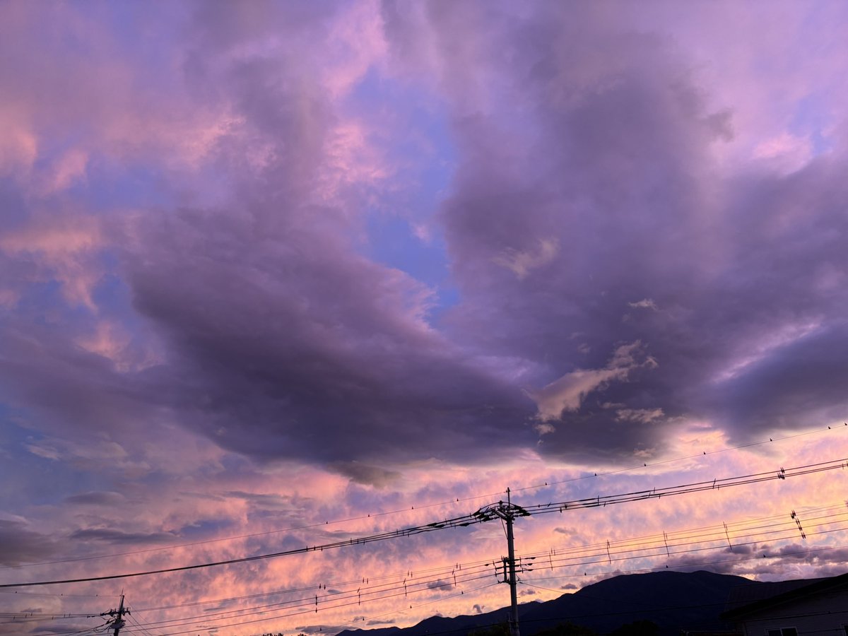 ibmusicstudio's tweet photo. 甲斐市龍地🐉

#イマソラ #今空 #山梨県 #甲斐市 #富士山 https://t.co/n7bMVsgkzE
