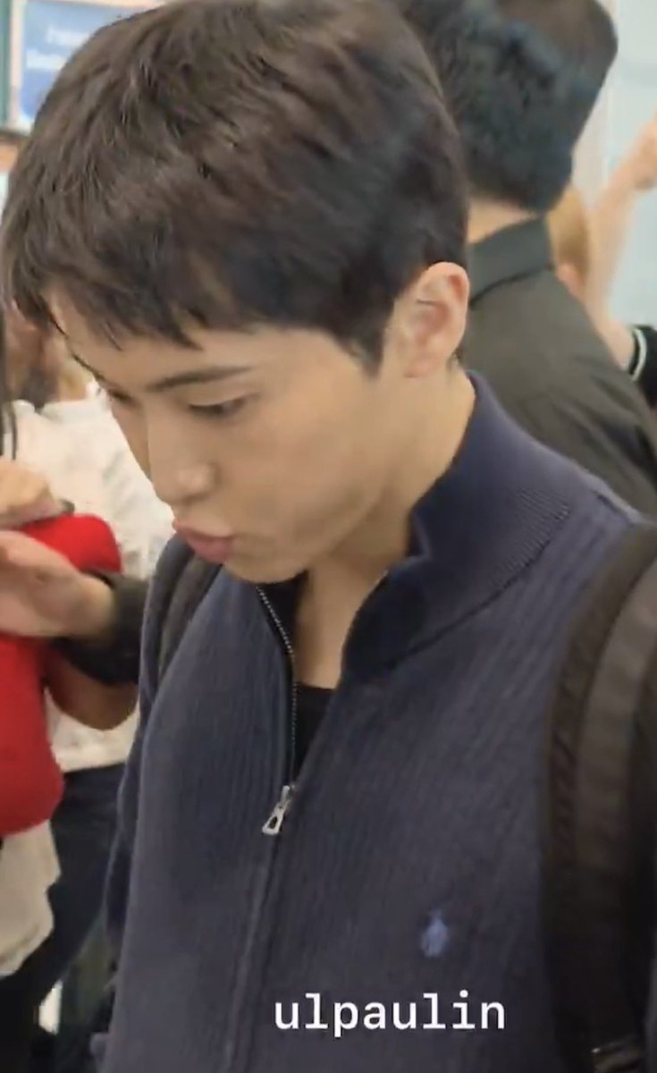 m__arkholic tweet picture