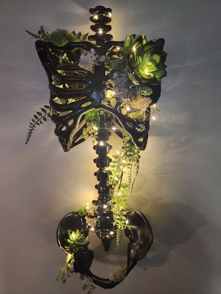 sophiaevaa_'s tweet photo. gothic skeleton wall decor https://t.co/ssokbUZauA