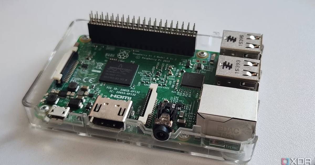 This DIY project turns your spare Raspberry Pi and monitor into a fancy wall calendar