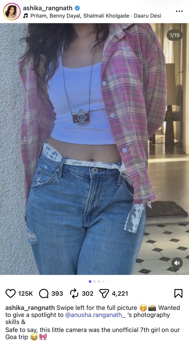 GowthamCinemas's tweet photo. The double standard of #AshikaRanganath:

During #PEDDI release: “Blame the system and the makers who still think this is what sells…”

Now, Which system forced her to post a face-cropped picture like that on her own Instagram? When it’s your personal handle, you are the system. 🤷‍♂️

#Tollywood #AshikaRanganath