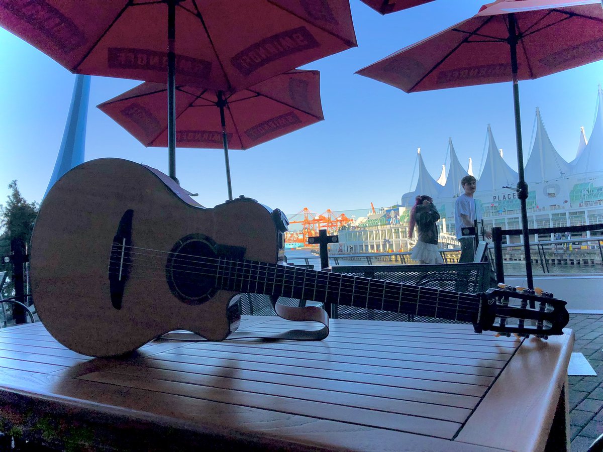 DOC604's tweet photo. I had a great time earlier last week playing the annual @WoodfibreLNG event at #MAHONYS for a third year in a row! #playinglive with my @YamahaGuitars #NTX700 #acoustic #guitar. #davidcappermusic https://t.co/KiCxOuxtUL
