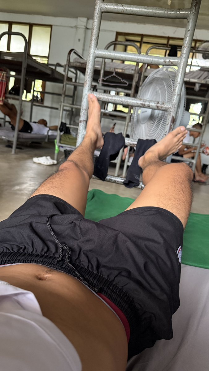 aomsin0440's tweet photo. สภาพหน้ากับคอคนละสี #หัวเกรียน https://t.co/fqzVIscknN