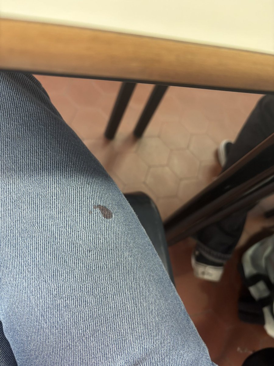 rir1_4bby's tweet photo. i’m at fucking school rn. https://t.co/sUSmZo4G5j
