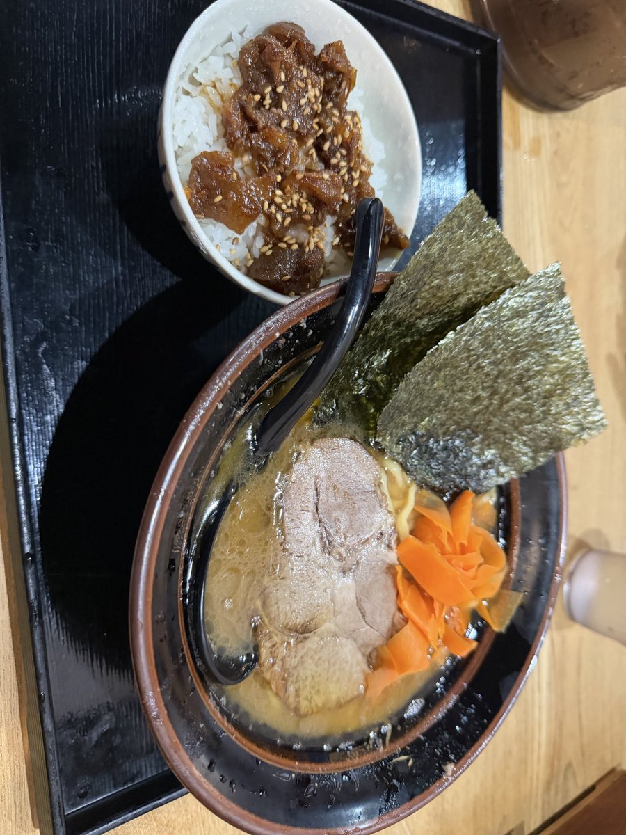Freya_r_20183's tweet photo. 友達とらーめん門で飯を頂いた後、GIGOでうみんぐを取って来た！ https://t.co/AEvfnyvyrB