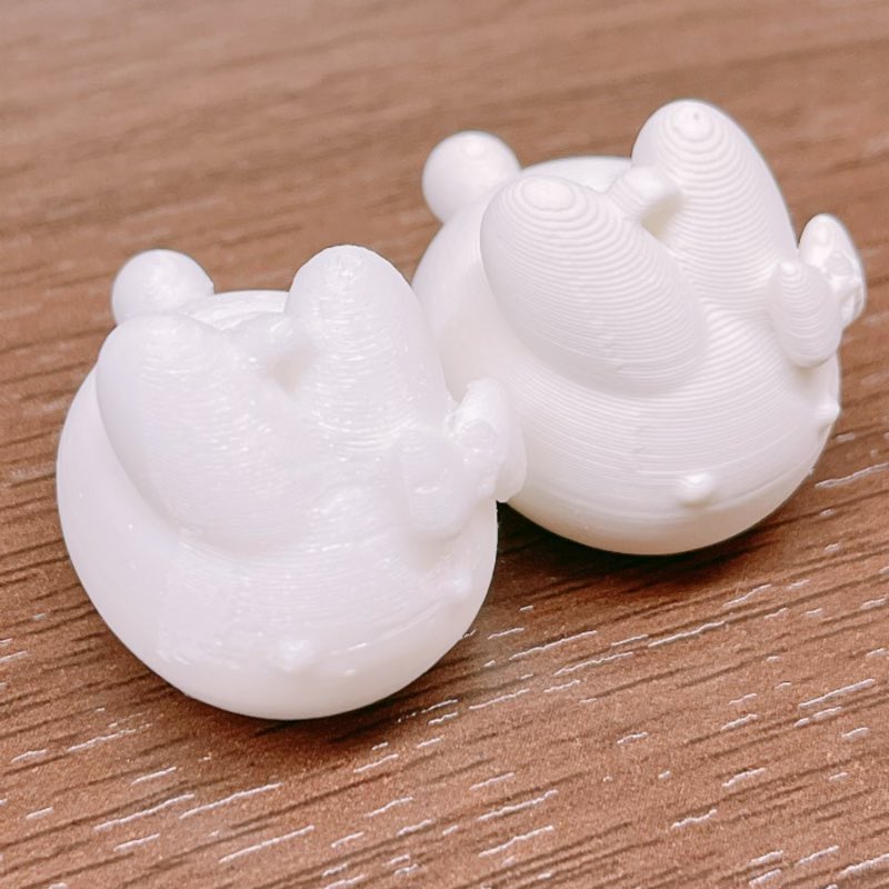 n_kamui_s's tweet photo. 新しい子はゴム素材なのでツヤツヤな白玉感出たけど研磨でのお直しができないので商品化は難しいかも…！むむ🤨 https://t.co/jtc4hWg77A