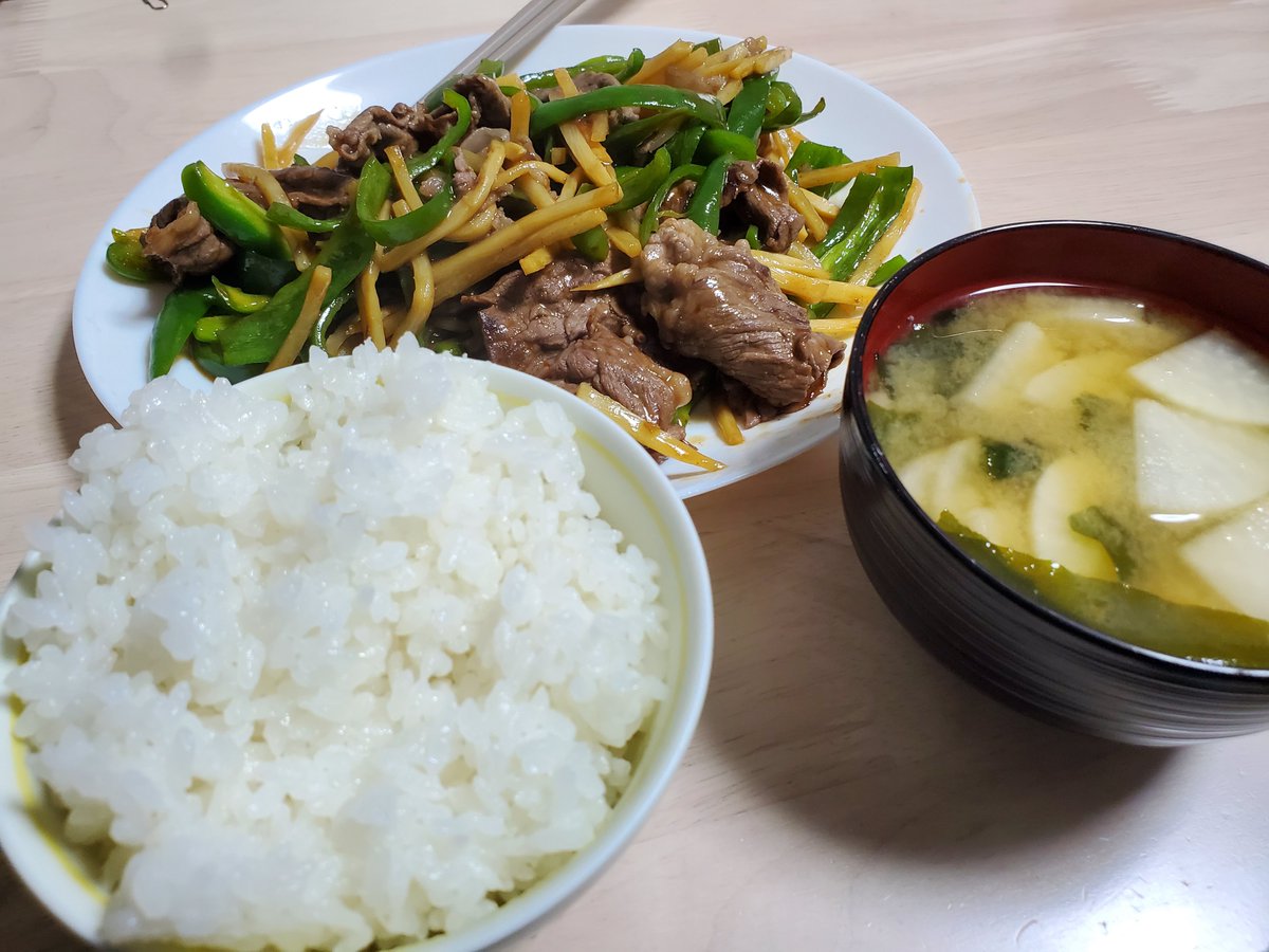 ba7na7na5's tweet photo. 久しぶりに料理した…生を実感する…😋 https://t.co/bKLO9FNxkg