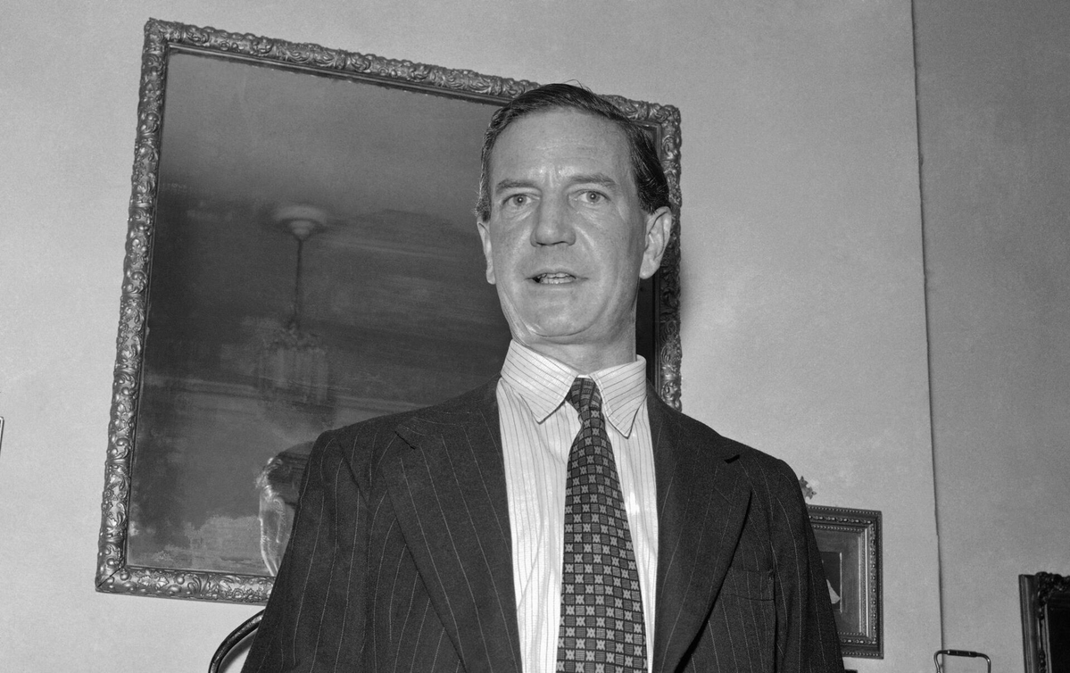 gordoncorera's tweet photo. He's back. MI6's greatest traitor returns to @triclassified podcast as we finish the story of Kim Philby. We pick up with him in Washington as liaison to the new CIA.  Episode 1 includes possibly the worst dinner party in history when old friend Guy Burgess drops by...... https://t.co/lnXyVdltyp