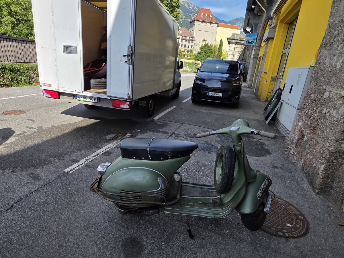 mudanzas24Europ's tweet photo. Finalizadas las primeras etapas de la ruta: entregas en Innsbruck y en Múnich. La tercera será en Berlín.
#Mudanzas #MudanzasInternacionales #InternationalMovings #Guardamuebles #Storage #Cajas #Grupajes https://t.co/GkwEf8kq04
