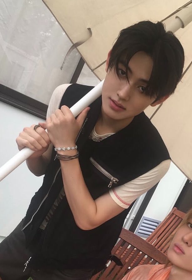 keonyomi's tweet photo. 왼렐루야.....왼멘...🧎🏻‍♀️🧎🏻‍♀️ https://t.co/aC1kSPObk6