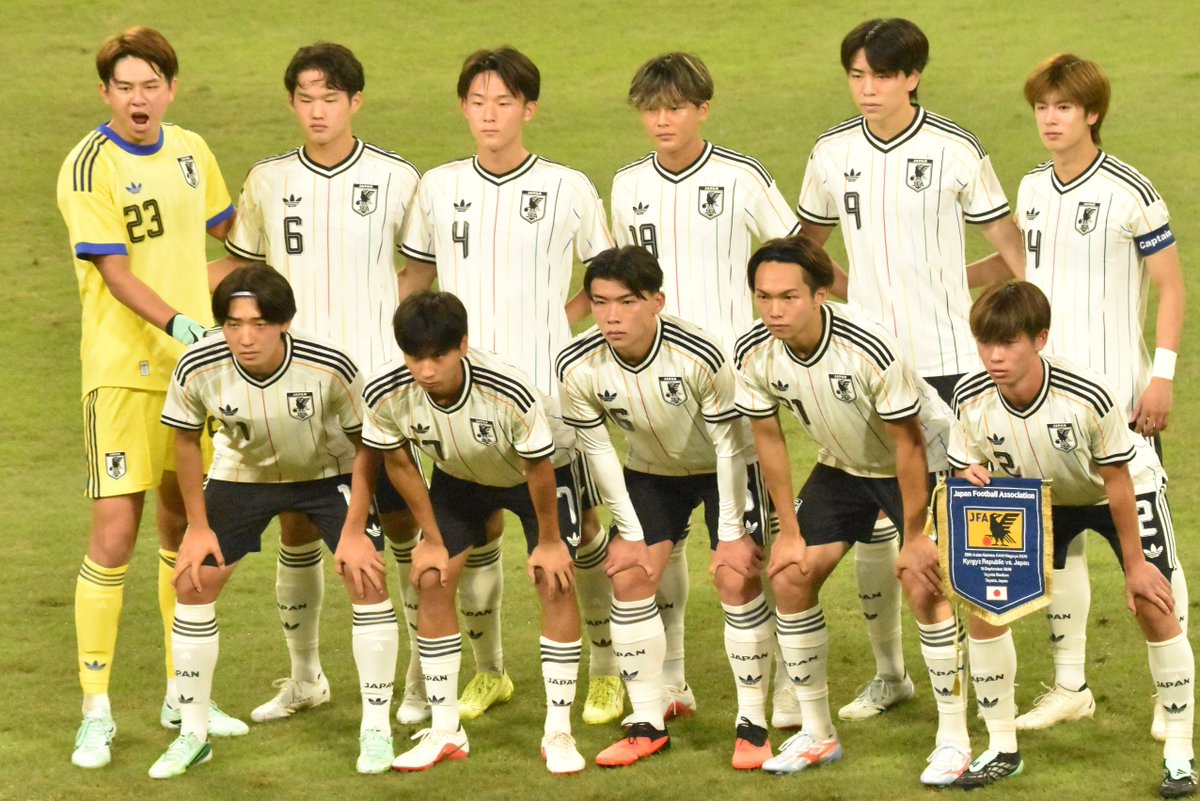 saygreat83's tweet photo. ７得点、それからクリーンシートでの快勝⤴️

２連勝で予選グループ突破！

あとは決勝トーナメントはもう少しお客さんが入るとええかなと思います🙏
#大岩ジャパン #U21日本代表 #荒木琉偉 #保田堅心 https://t.co/vI7iFkdEmd