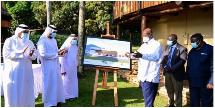 MwiriGem's tweet photo. President Yoweri Museveni presided over the signing of an MoU with Sharjah Chamber of Commerce and Industry to develop Kidepo International Airport and tourist hotels, boosting tourism, investment, and Uganda’s economy. https://t.co/HjGIOVuua5