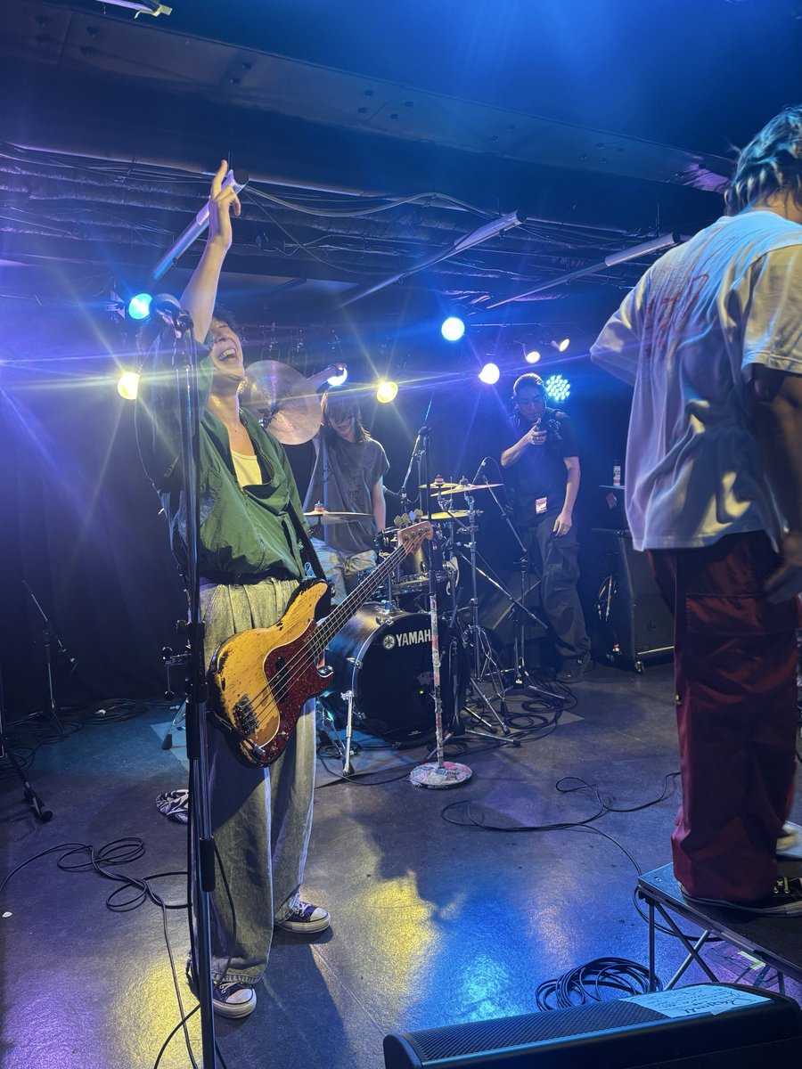 mooon7125's tweet photo. Daisycallのベース雰囲気変わったな〜 https://t.co/8sUjIBqKYQ