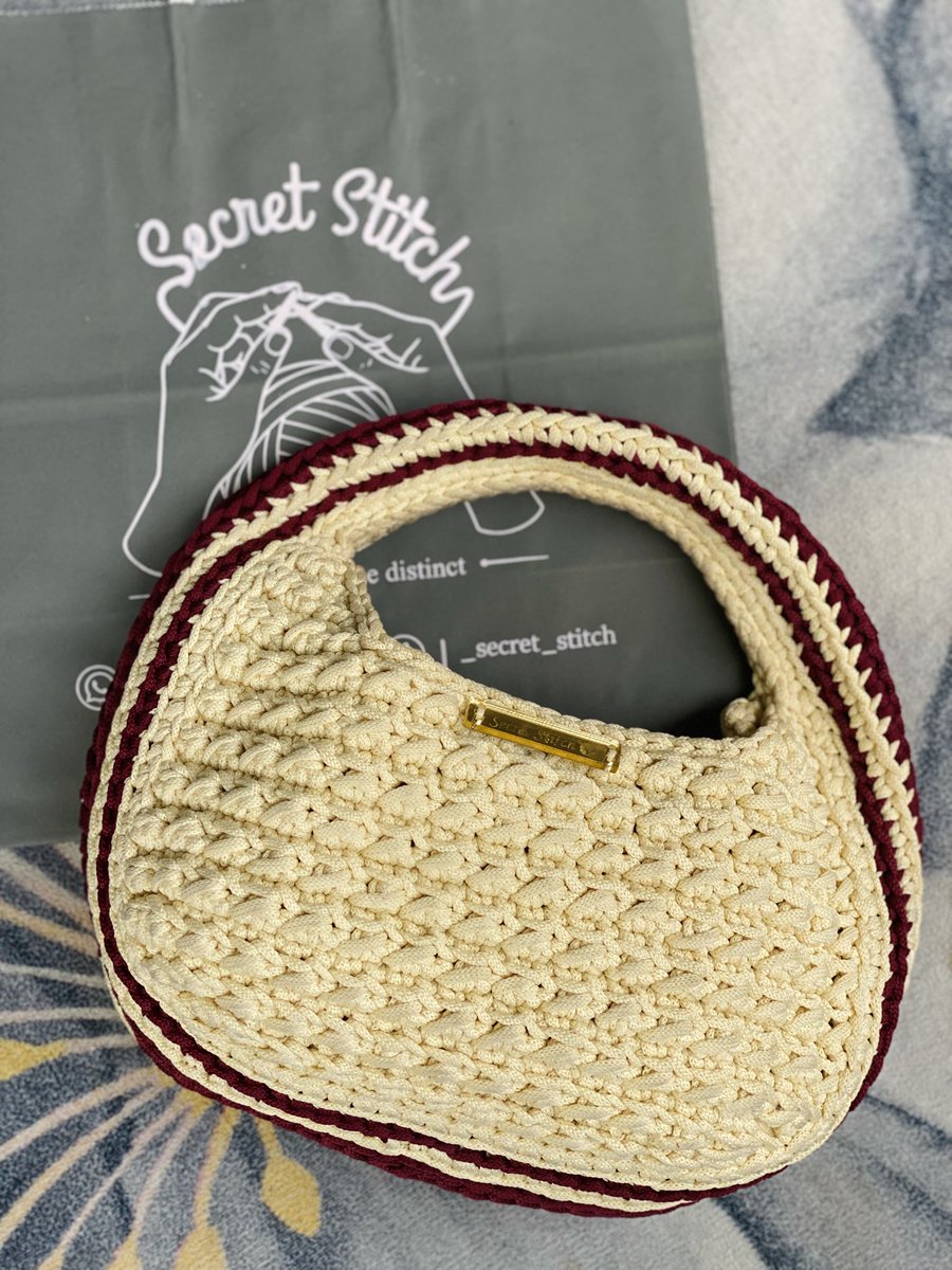 royal_sarahh's tweet photo. Day 12/30 — Je poste mes créations jusqu’à ce qu’elles trouvent leur public. 🧶
Si tu vois passer ce tweet, un petit repost peut faire toute la différence. Merci de soutenir mon travail 🫶🏾
MUELA ~ 20.000 F
#SecretStitch https://t.co/JuFy1mhiFa