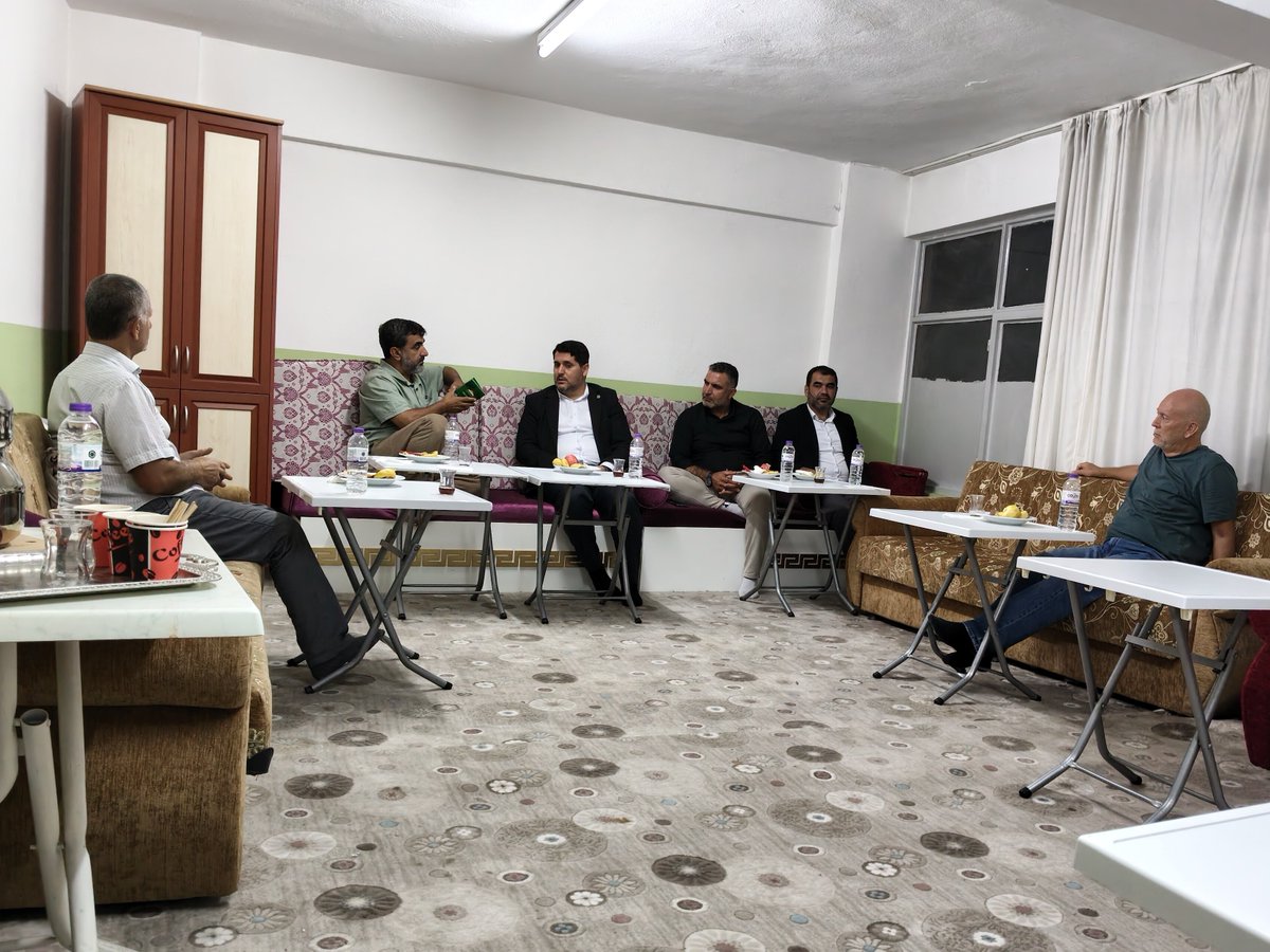 HudaPar_Antalya's tweet photo. İl Başkanımız Muhammet Şerif Durmaz ve heyetimiz, Akdeniz Dayanışma Platformu (ADAP) ve Antalya Kudüs Platformu Başkanı Alparslan Aslan ve yönetimini ziyaret etti.

Kanun tekliflerimiz, Gazze ve bölgedeki gelişmeler üzerine istişarelerde bulundu.

İlgileri için teşekkür ediyoruz. https://t.co/A4uZwVevw6