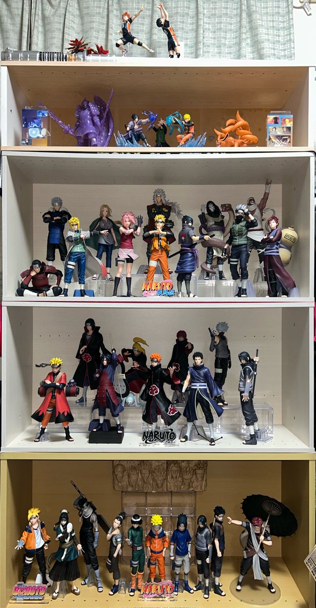 sh_mi_24's tweet photo. 大好きなコレクション達！🪎
飾ってるフィギュアやキーホルダーなど
雨で仕事も休みになったので📸
NARUTOフィギュアがメイン
マイケルやハリポタグッズ https://t.co/wPOJNsfOI4
