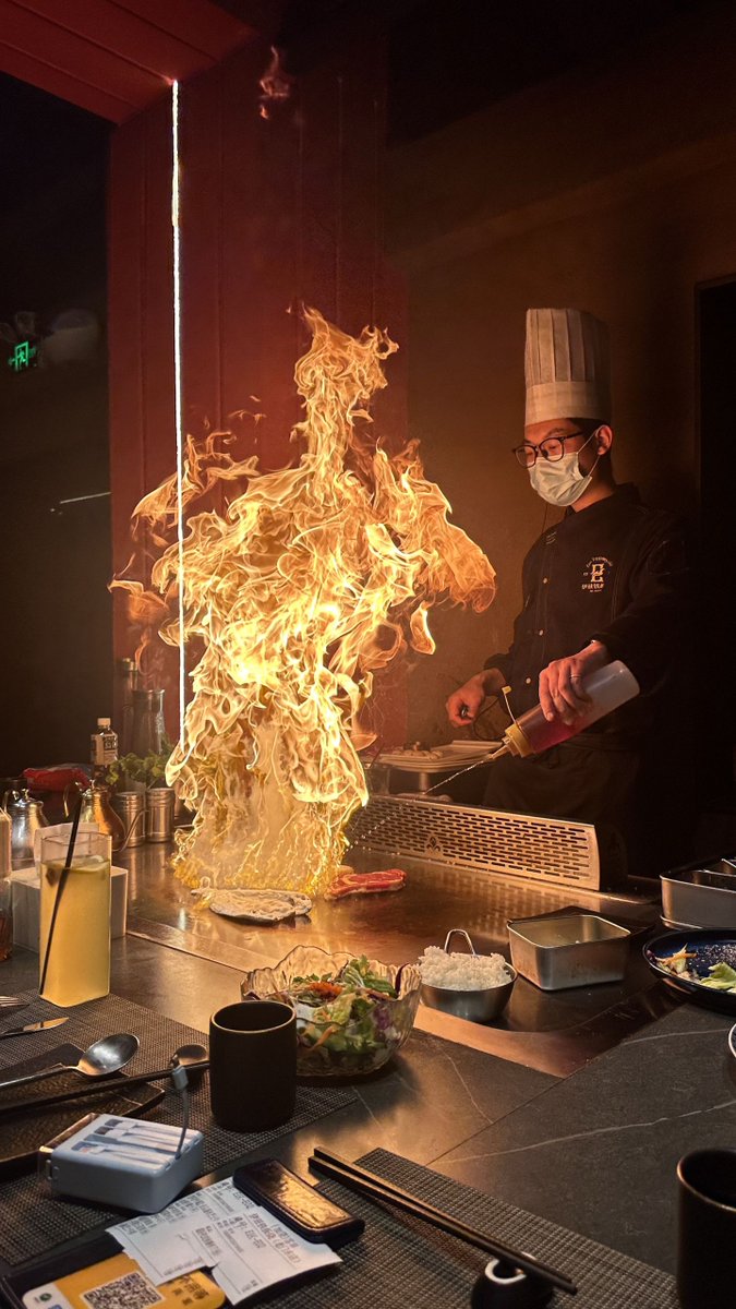 IrisVoss666's tweet photo. The taste of life lies on the plate #foodart #comfortfood https://t.co/XYCaGnLg7K