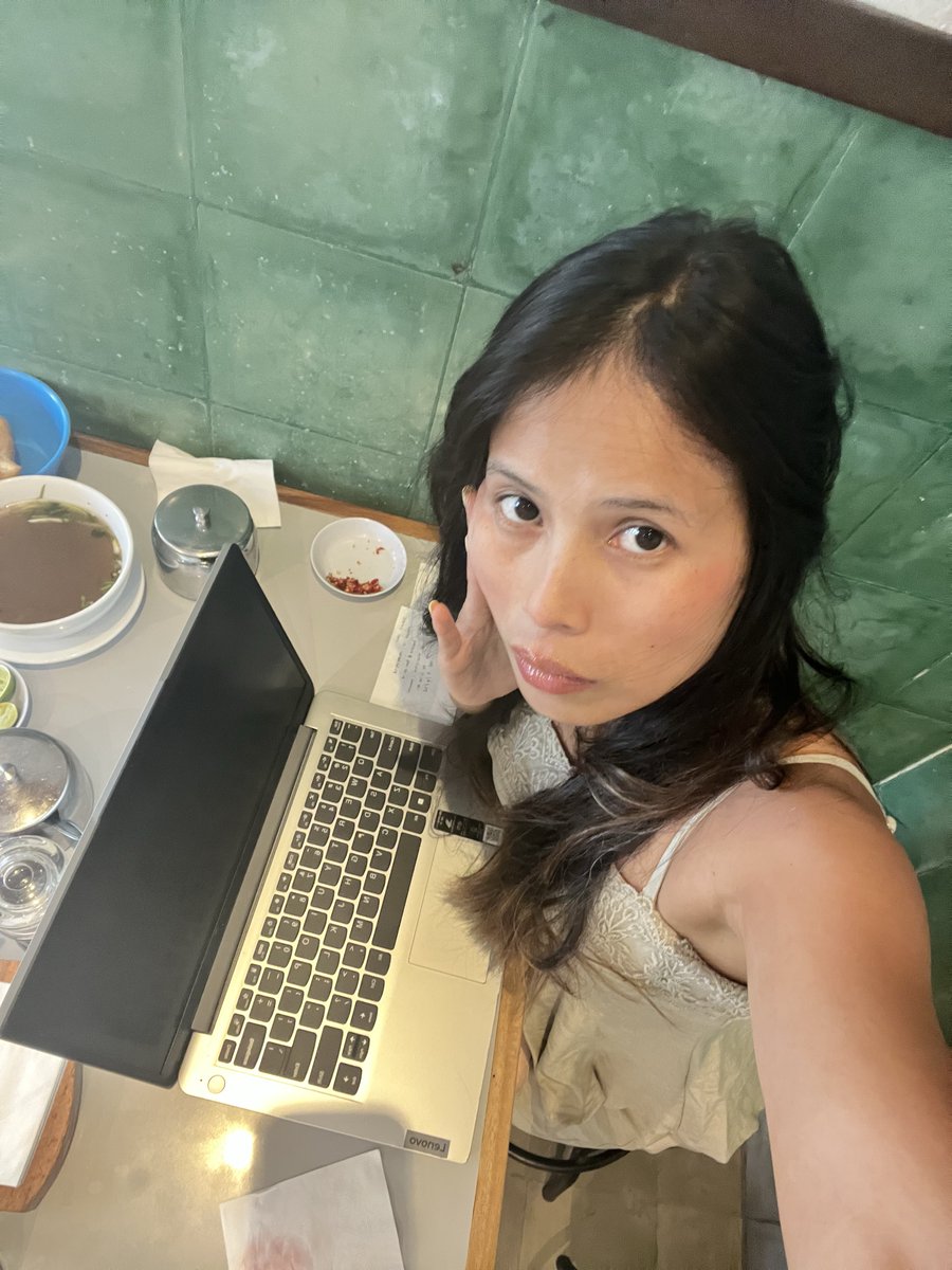 colddshower's tweet photo. Not a face reveal, just a selfie at one of my favorite Vietnamese restaurants. 🇮🇩📸 https://t.co/SI68HD0GCV