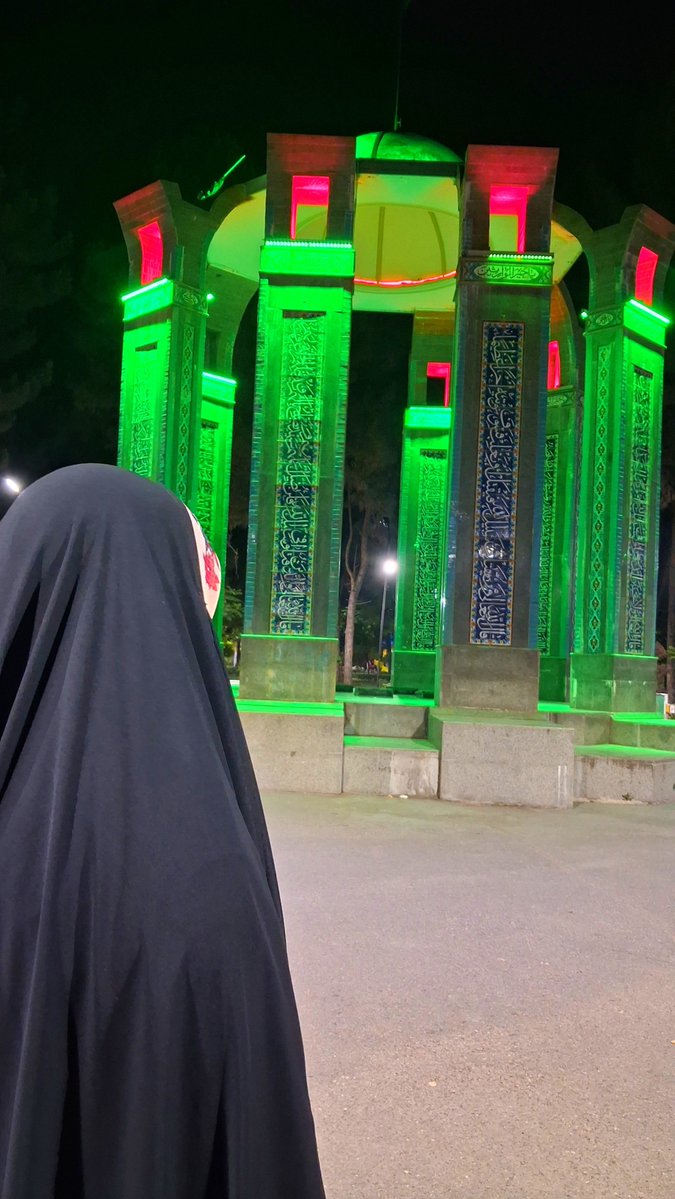 mis_zara19's tweet photo. #مهر_مقاومت
#گنجینه_ماندگار
مقاومت فقط یک واژه نیست؛
روایتی‌ست از ایمان، صبر و ایستادگی.
روایتی که در حافظه‌ها می‌ماند و نسل‌به‌نسل ادامه پیدا میکند https://t.co/nSBtHUbcBY