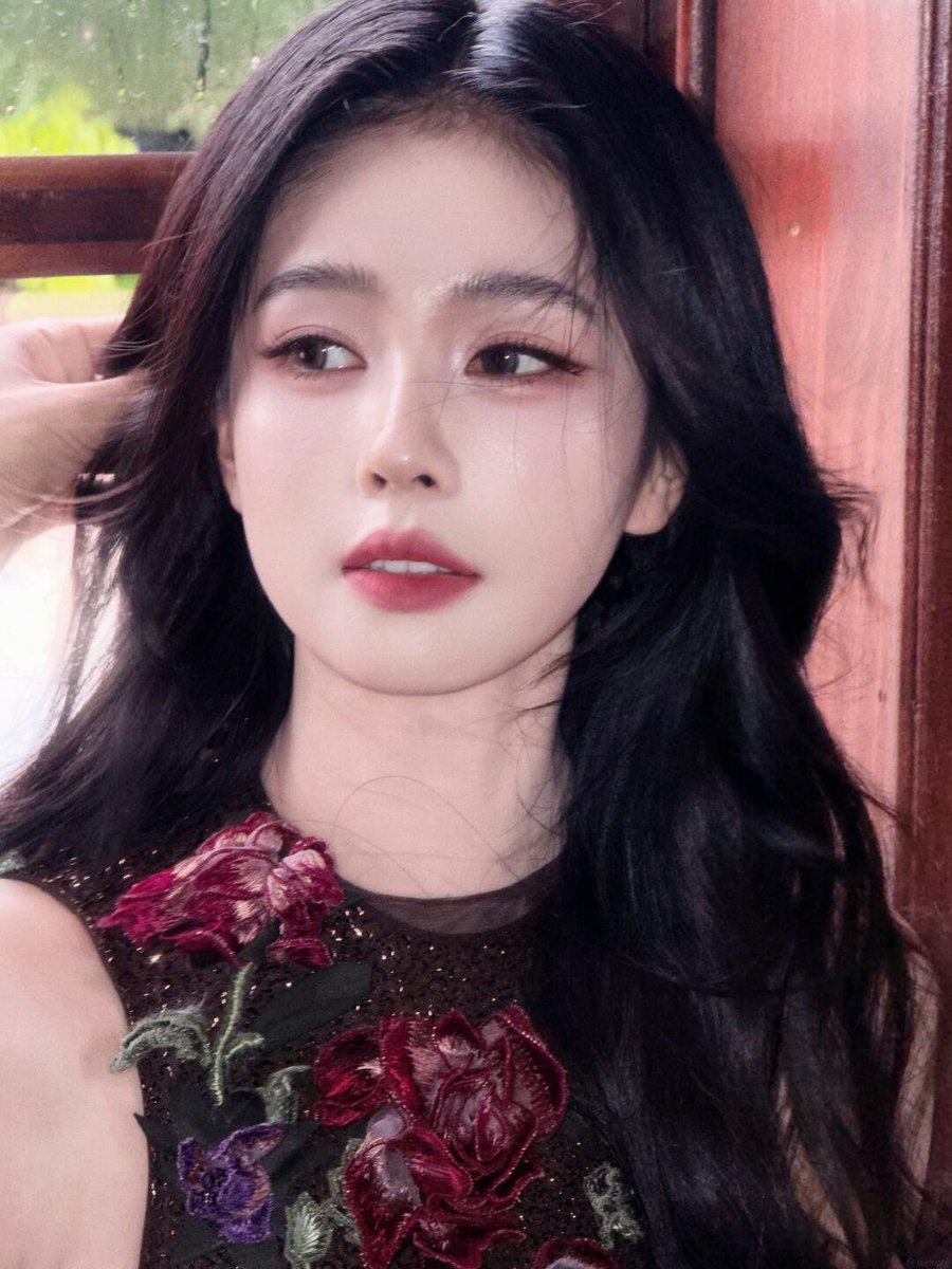 BaiLuIntrnlFans's tweet photo. [260921] The make-up artist «杨单 (Yang Dan)» XIAOHONGSHU update 💞

"Did this Dark Rose makeup look for Bai Lu ✨"

#BaiLu https://t.co/UF7tSvv7wk
