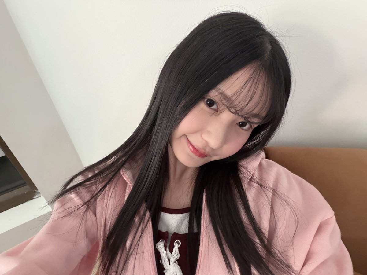M_MikaelaJKT48's tweet photo. ntrr sisanya fotonya aku ksii dmn ya hmm? cb tebak https://t.co/N9DQjLfHMt