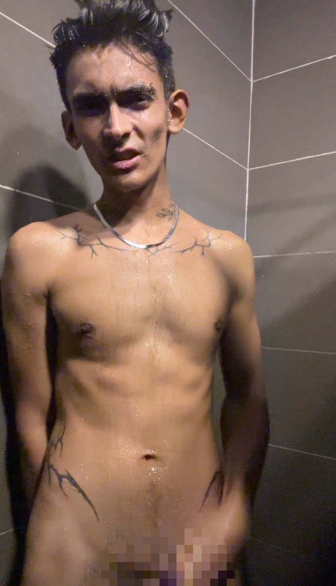 MauriRandy18's tweet photo. 😽🔥 lo ideal para el calor 😸
Twink https://t.co/AJ5qqthGSc