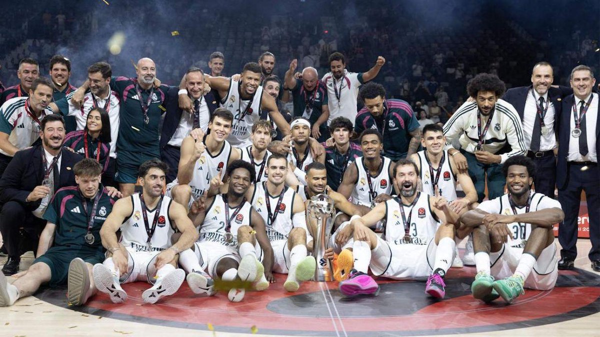 AEEBTWEETS's tweet photo. EL R. MADRID CONQUISTA LA 1ª SUPERCUP DE LA EUROLIGA
El R. Madrid se proclamó campeón de la 1ª edición de la  Supercup de la Euroliga en el Eithad Arena de Abu Dabi tras derrotar en la final al Olympiacospor 89 a 93. 
https://t.co/cOVOOWbfkn https://t.co/AUjUKQbqoH