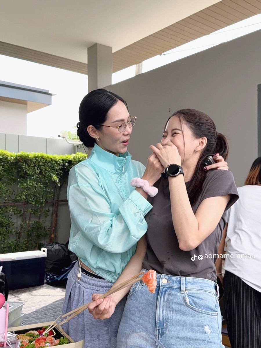 Puinoonwrsr's tweet photo. แม่เอ็งชอบแกล้งข้ามากกก พวกเอ็งจัดการเลยเด้อ อย่ามาคักอีหลีเด้ออออ 😎

KHOM KHLANG LAST Q 
#ข่มขลังปิดกล้อง 
#ข่มขลัง https://t.co/GODuxSmpUX