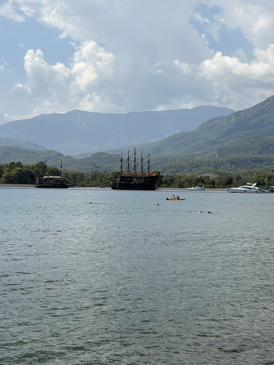 serdarsb_1923's tweet photo. Deniz halen süper sıcak 🌊🏊
📌Phaselis Kemer https://t.co/1zJ69tCJaD
