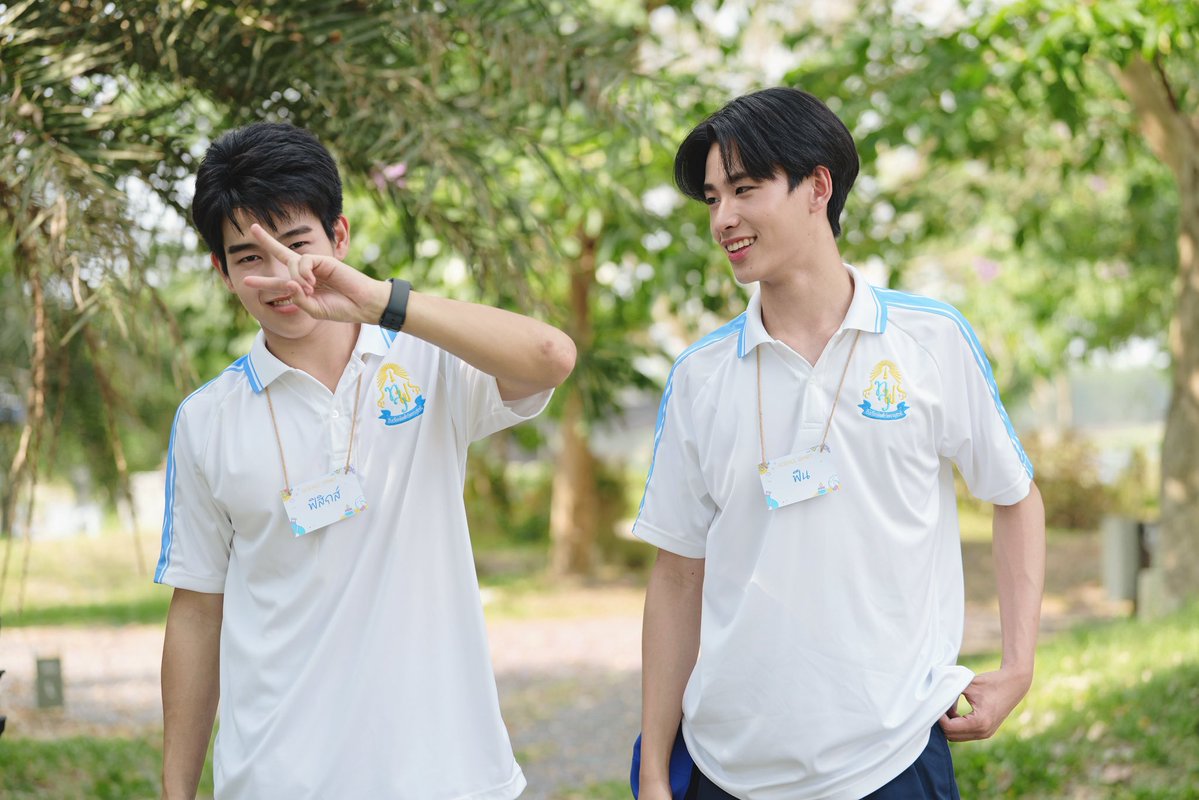 tia51_official's tweet photo. Behind The Scenes 🎬
LOVEx3 หลักสูตร (รัก) ภาคบังคับ EP6 👀✨

LOVEX3 HEARTWARMING  

#หลักสูตรรักบทที่6
#LOVEx3
#tia51 https://t.co/Oe8F6EAt94