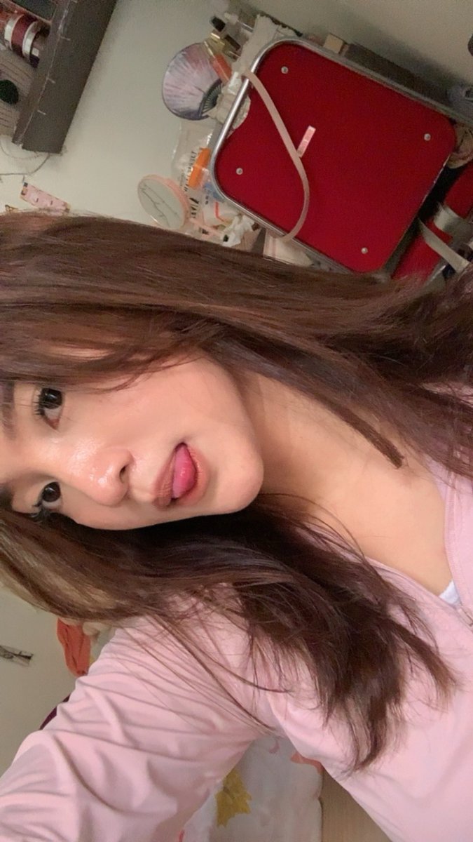 ffhrny's tweet photo. bosen bgt 🙄🙄⁉️👌🏻 https://t.co/68yZhTReEG