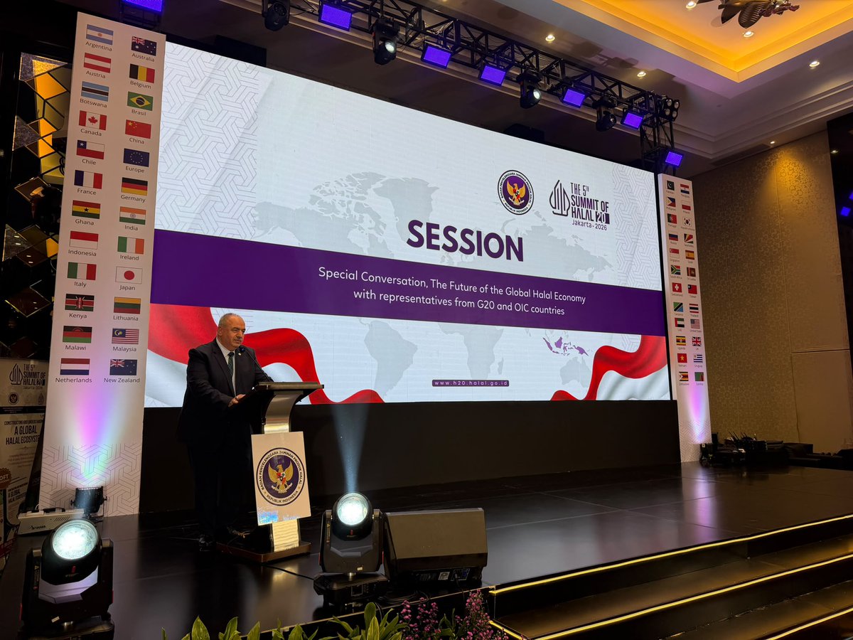 SMIICGS's tweet photo. H.E. Mr. Ihsan Övüt, SG of SMIIC, attended the 5th Halal 20 (H20) Summit, held in Jakarta, Indonesia, from 18–20 September 2026, and delivered a speech highlighting the importance of international cooperation and harmonized standards in strengthening the global halal ecosystem. https://t.co/DFuueqvIaP