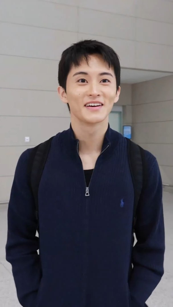 typemk82's tweet photo. ผมสั้นน่ารักมากก;ㅡ; https://t.co/NW82MvPJPK