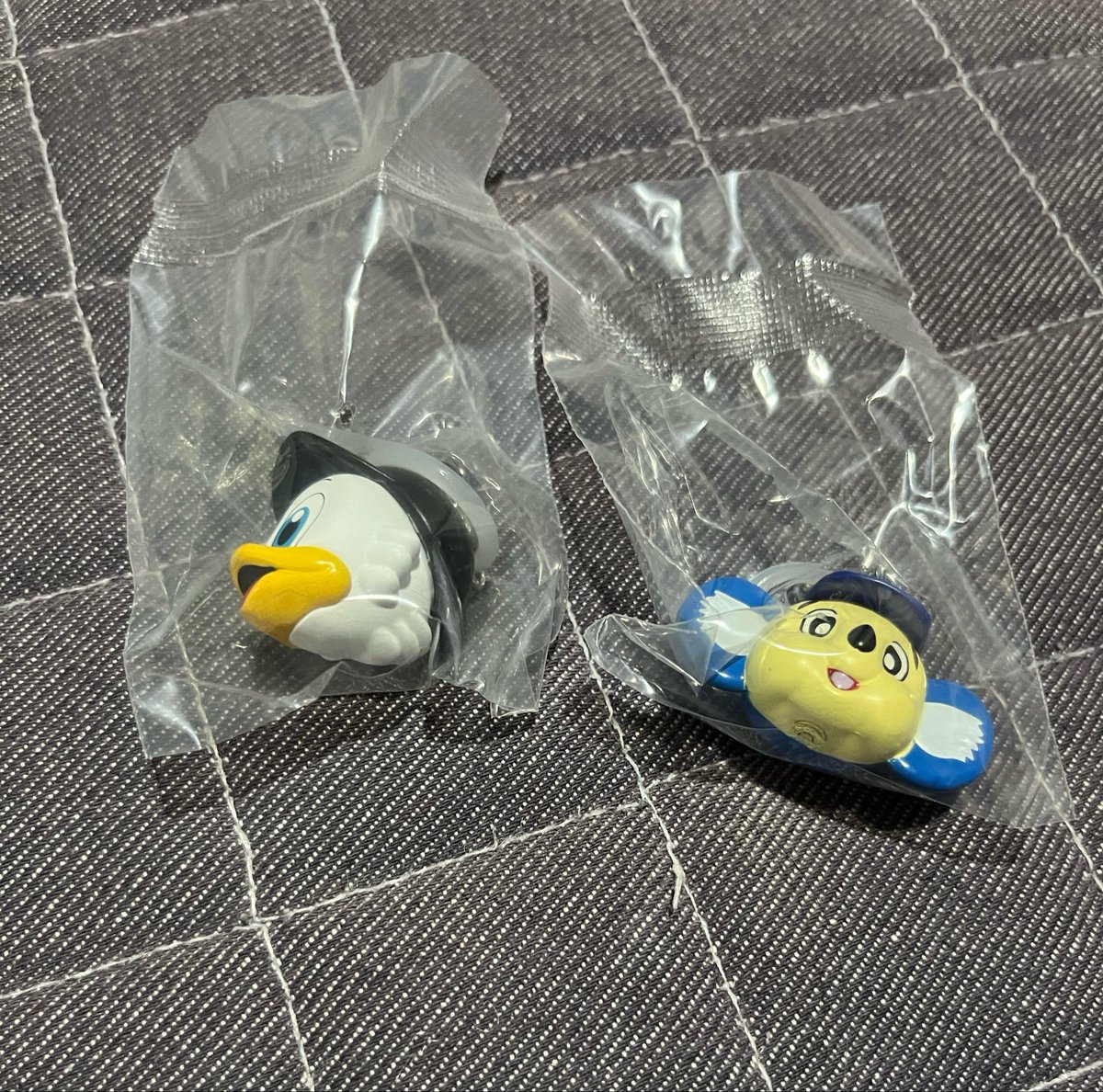 K_BxxxxM's tweet photo. プロ野球マスコット めじるしアクセサリー

譲)マーくん、ドアラ
求)つば九郎、バファローブル

名古屋もしくは郵送で交換お願いします🙇‍♀️
まとめての交換希望です！
マーくん↔つば九郎なら1:1でも大丈夫です！ https://t.co/tTfC2QB1KL