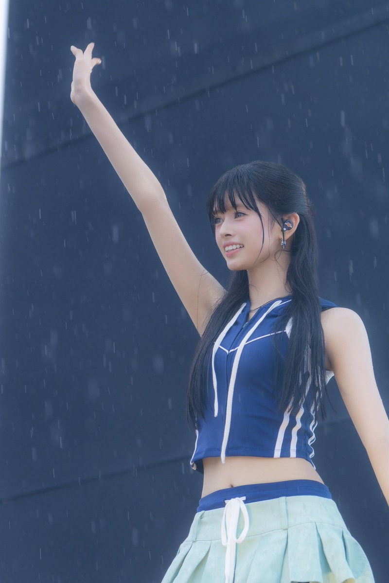 o7_toma's tweet photo. 透明感えぐすぎるまーちゃん❤️‍🔥
雨降ってるのにビジュがさらに爆発💥 https://t.co/pmjP0TwoBE