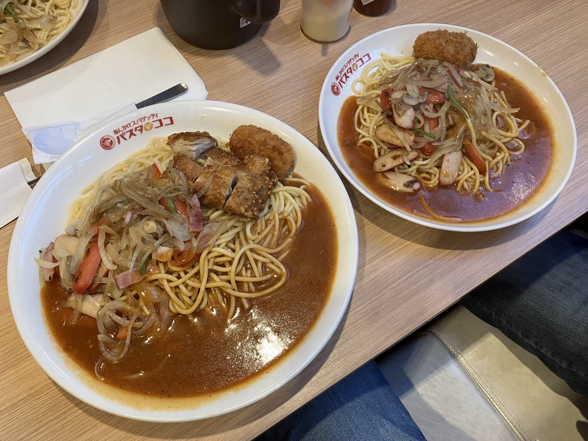 hidden_gomi's tweet photo. 今日のHQトラッド

・関東からお友達一杯で嬉しいのぅ

・しばらく雨続きだった割にまた30℃超えとか、中々にしんどい

・山岳戦、sotaさんに1勝3.4敗と負け越す。くっそぅ。 https://t.co/YtmGb58FED