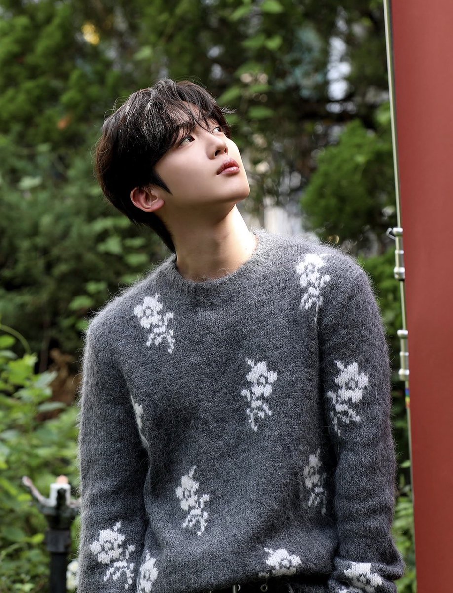 tsundere_yohan's tweet photo. To my precious boy, 
All I pray for you is to be happy and be able to reach every single thing your heart desires. Always proud of you! 

#요한_27번째_빛나는계절  
#Yohan_27thShiningSeason  
#김요한 #KIMYOHAN https://t.co/BmbTOVqXNH