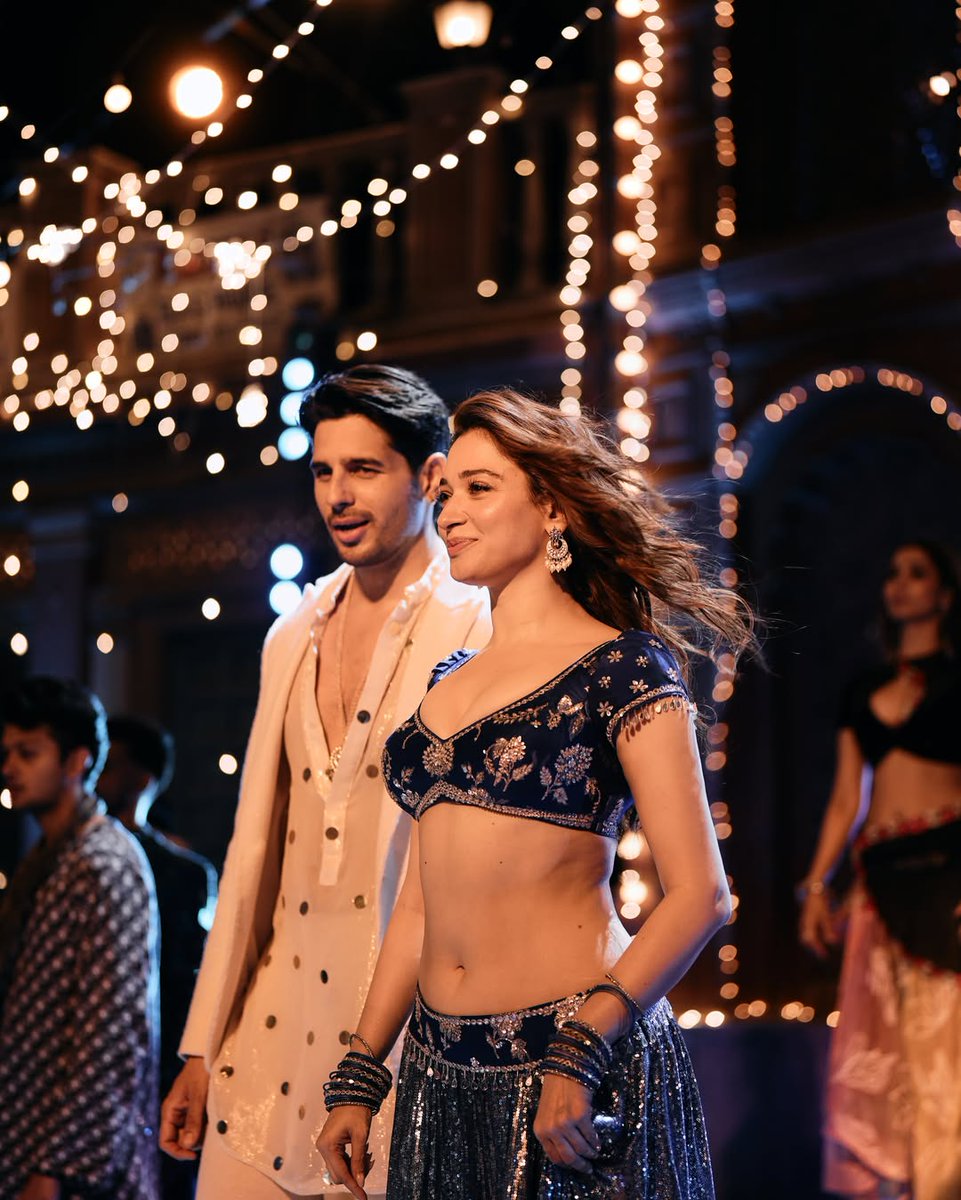 ffcinema_com's tweet photo. Here is Tamannah Bhatia.
#TamannahBhatia #GlamorousStyle #LuxuriousStyle #ffcinema
🎬 Stay updated with the latest from the world of cinema! https://t.co/m4SmJb0kby